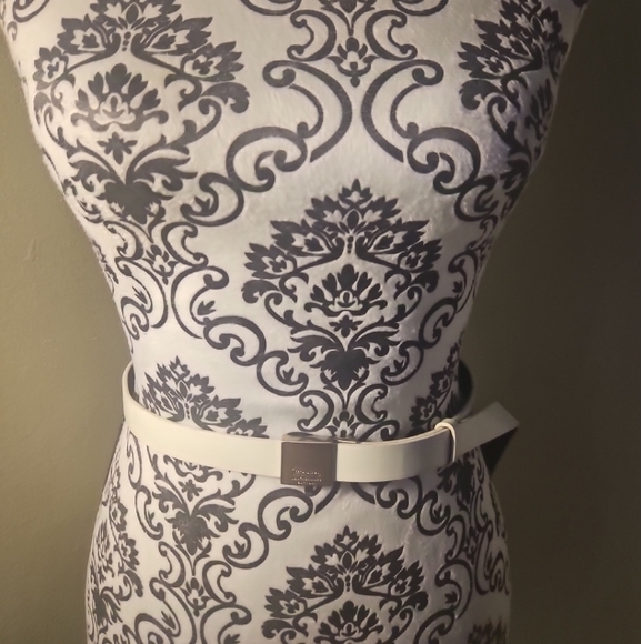 Rare Vintage Coach White Polished Calfskin Logo Buckle Belt –Italy –Size Large - Picture 1 of 12